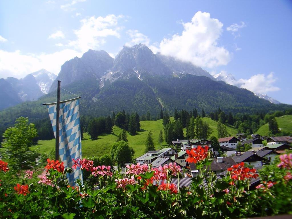 Ferienhaus Waldwinkl Hotel Grainau Luaran gambar