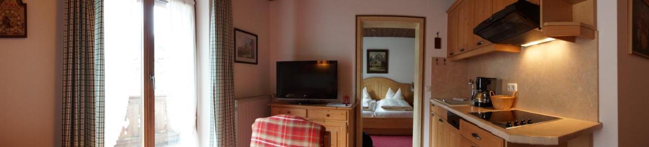 Ferienhaus Waldwinkl Hotel Grainau Bilik gambar