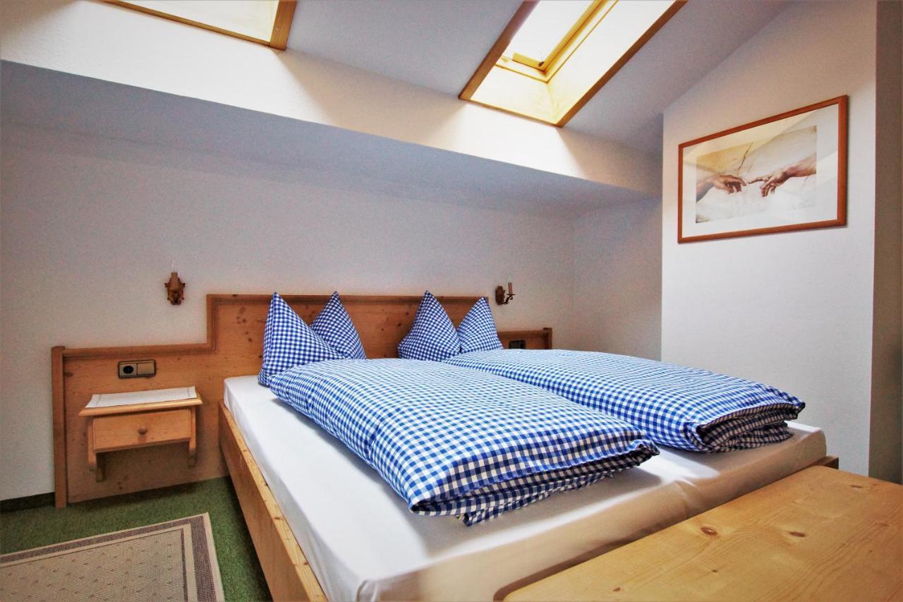 Ferienhaus Waldwinkl Hotel Grainau Bilik gambar